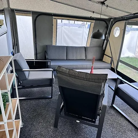 Camping-in-waabs * Waabs