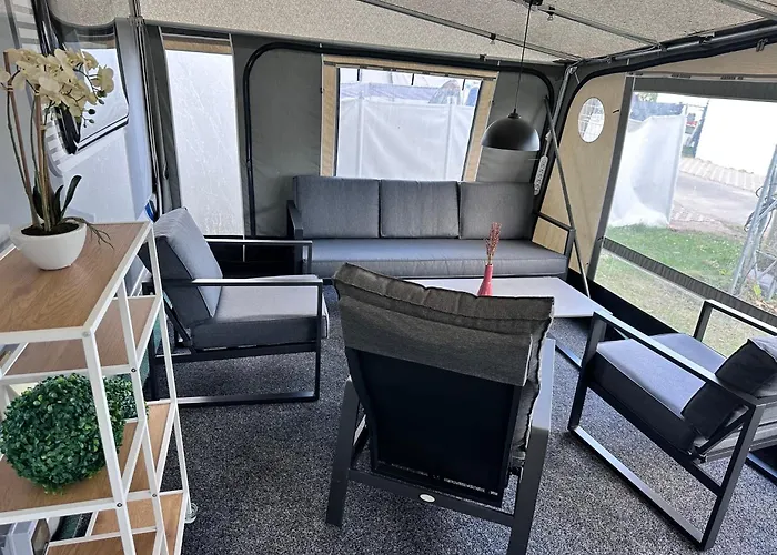 Camping-in-waabs * Waabs